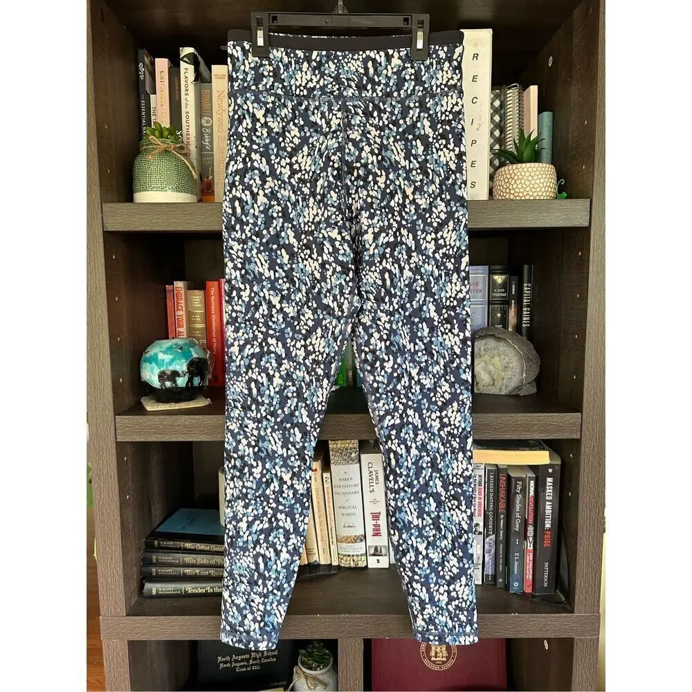 NWOT Calme x Johnny Was Endurance High Waist 7/8 Leggings Blue Speckled Medium - Picture 3 of 8